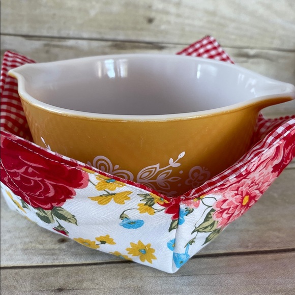 Microwave Bowl Cozy Pioneer Woman /W Red Reversible Fabric Bowl - Picture 4 of 7